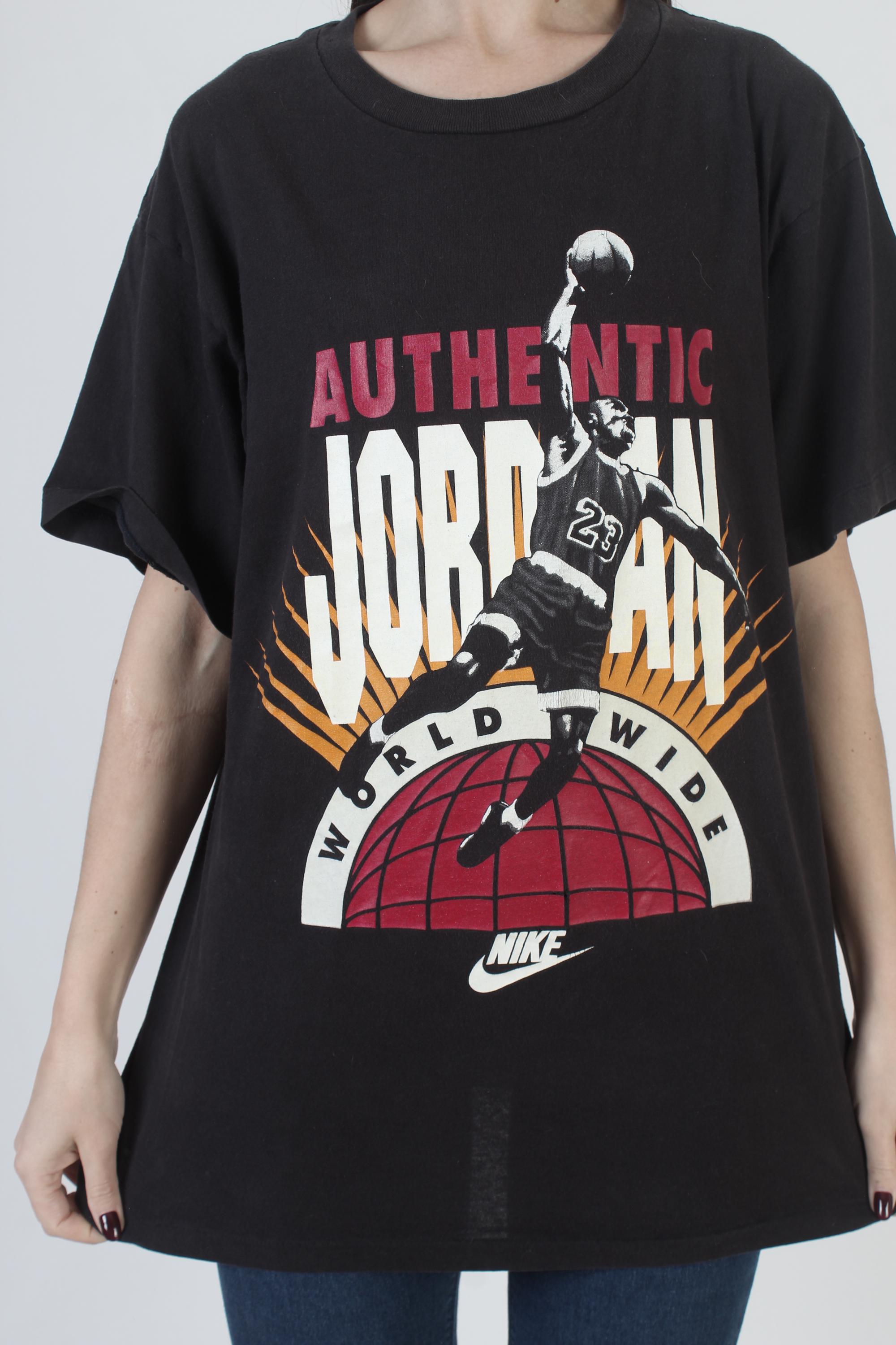 Vintage 90s Michael Jordan T-shirt, Nike Authentic Worldwide Tee