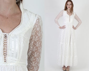 Romantic Renaissance Bridal Collection / Gunne Sax Victorian Maxi Dress / Vintage 70s Wedding Lace Long Gown
