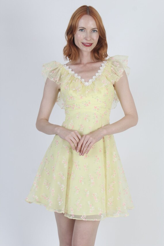 60s Mod Bridal Party Mini Dress All Over Daisy Fl… - image 4