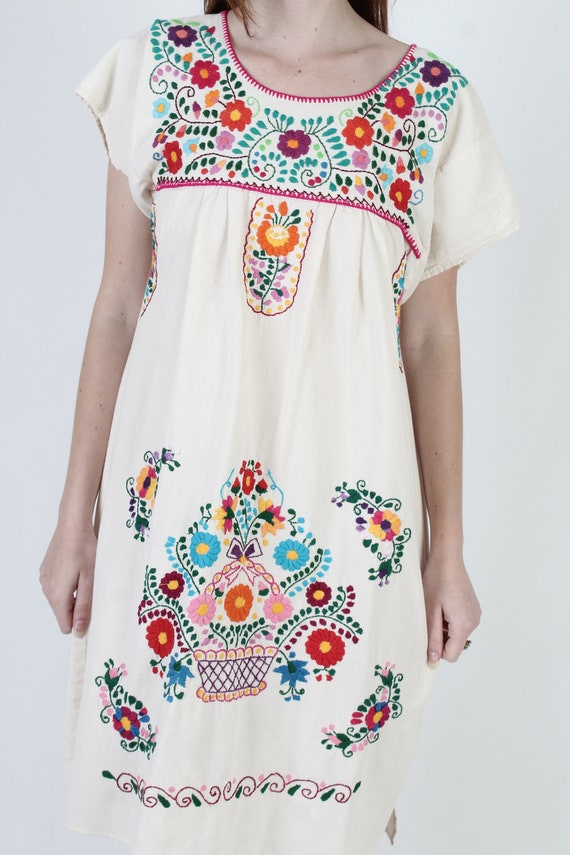 Bream Embroidered Basket Puebla Mexican Dress - image 6