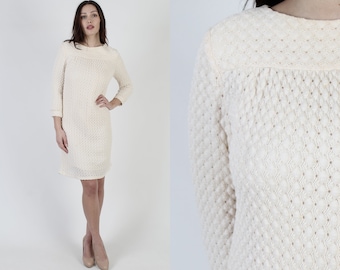 Simple Stretchy Knit 1960s Monochrome Dress, Vintage Cream 60s Crochet Tablecloth Outfit