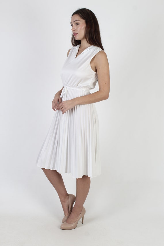 70s Casual Disco Dance Dress White Pleated Lounge… - image 4