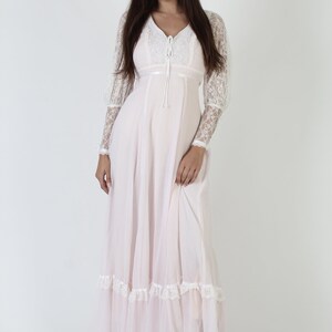 Barbiecore Gunne Sax Maxi Dress / Vintage 70s White Lace Up Corset / Prairie Boho Wedding Renaissance Gown Size 5 image 4