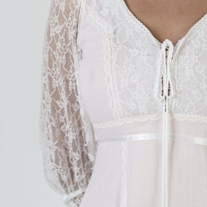 Barbiecore Gunne Sax Maxi Dress / Vintage 70s White Lace Up Corset / Prairie Boho Wedding Renaissance Gown Size 5 image 8