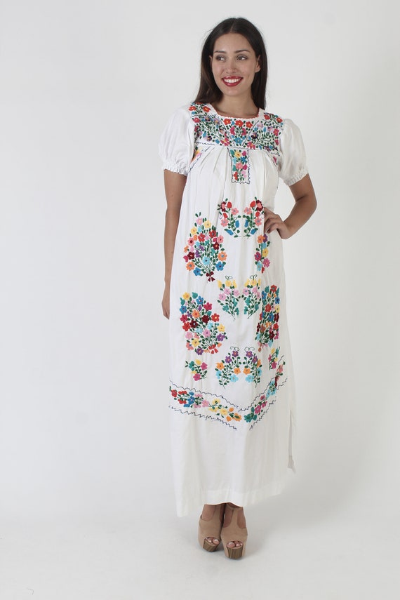 White Womens Mexican Maxi Dress Vintage Heavily H… - image 3