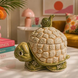 Maceta de cerámica vintage con forma de tortuga (bizcocho) – Figura lista para pintar – Materiales para cerámica DIY