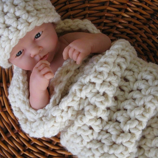 Chunky Newborn Cocoon and Hat Set in Creamy White