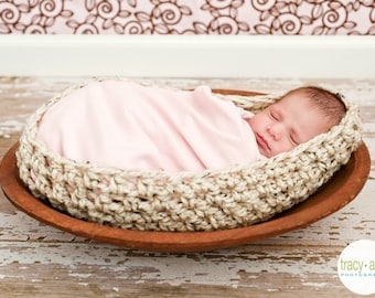 Chunky Baby Bowl Newborn Egg in Oatmeal