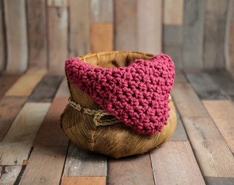 Raspberry Pink Chunky Baby Blanket: Newborn Photography Prop