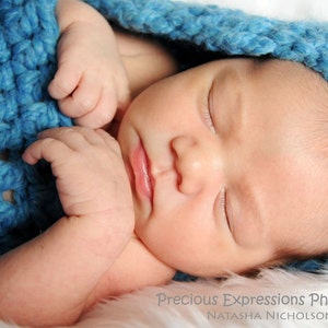 Chunky Newborn Hooded Cocoon in Sky Blue image 3