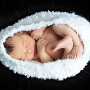 Heavenly White Babyschale Newborn Egg