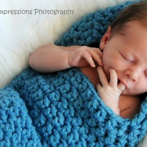 Chunky Newborn Hooded Cocoon in Sky Blue image 4