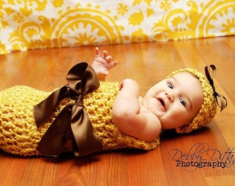 Sunflower Newborn Cocoon Hat Set in Yellow Brown