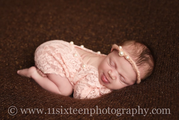 Pink Lace Long Sleeve Pearl Back Romper Newborn Photography Prop