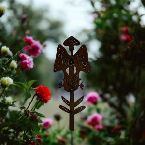 Mushrooms Plant Stake Metal Garden toadstools Yard Floral Garden Stake Outdoor Rustic Fall Décor mushroom patch Wildflower Fairy Garden lawn