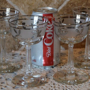 Vier wunderschöne Libbey Silver Leaf Schnaps / Cocktail Stengel Gläser ~ Knapp 4 &quot;Hoch