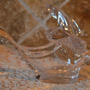 Beautiful Art Glass Bird~Princess House Open Bird~8 1/2&quot; Wing Span~Some Cloudiness In Base~See Photos