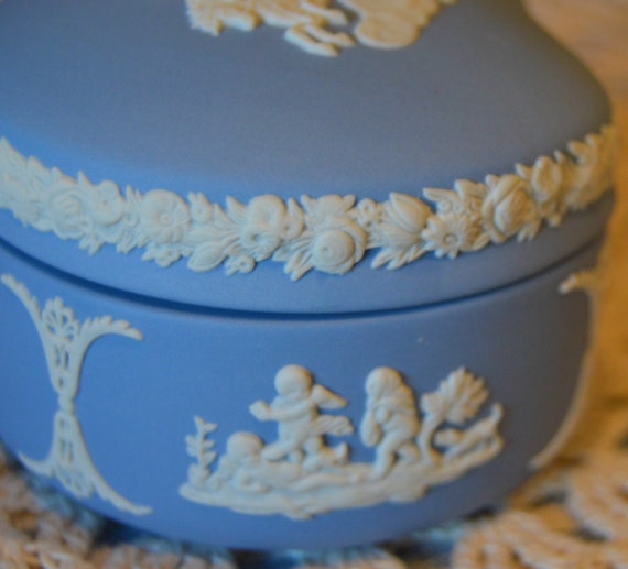 Gorgeous Wedgwood Trinket Box~Blue Jasperware~Suc… - image 6