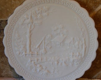 Milk Glass Homestead Plate By Imperial~Down On The Farm Plate Dimensional Scene~Woman At Well~Picket Fence