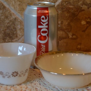 Two Vintage Dishes~Dynaware Brown Daisy Custard Dish And Fire King Small Swirl Dish With 22KT Gold Edge