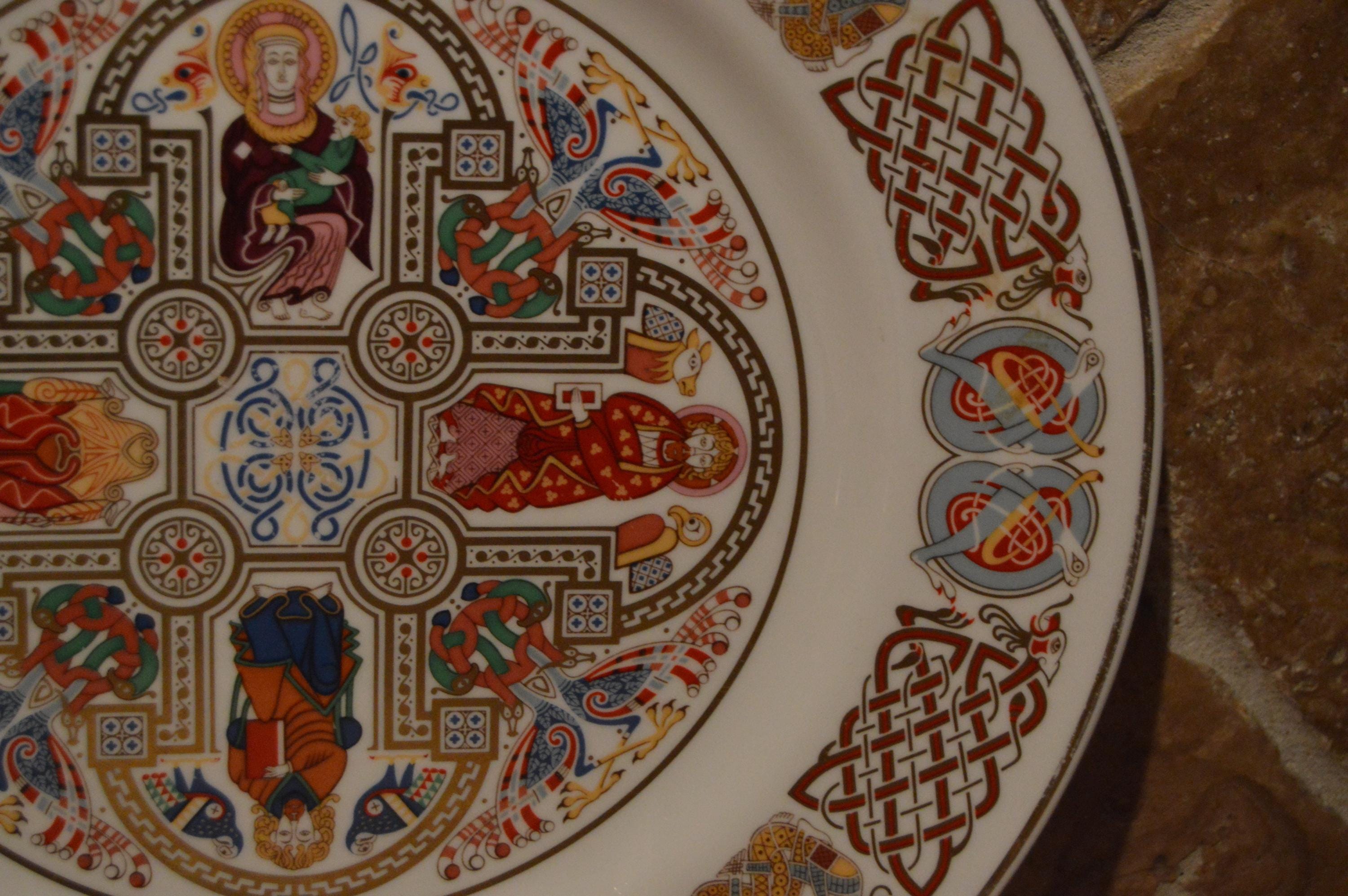 Discontinued~the Kells Plate~the Celtic Collection by Spode~made