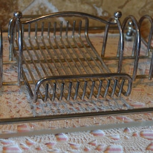 Vintage Silver Plated Toast Rack With Plexiglass Base From The 1970s~Holds Toast And Jams~Fun For Buffet Table~Plexiglass Is 10 3/4&quot;x8 1/2&quot;