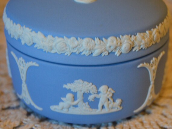 Gorgeous Wedgwood Trinket Box~Blue Jasperware~Suc… - image 5