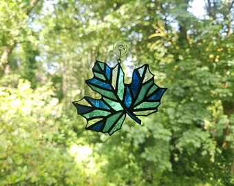 Stained Glass Maple Leaf in Blue