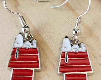 Resting Snoopy Earrings