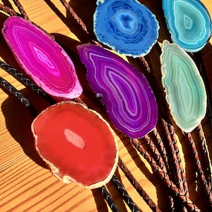 Rustic Agate Bolo Tie – Handcrafted for the Modern Cowboy or Cowgirl, Perfect for Gifting