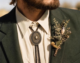 Brass Concho Bolo Tie, Western Cowboy Brown Leather Cord - Antique Brass Sun Tips