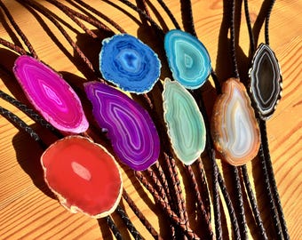 Western Bolo Tie with Polished Agate Stone, Handmade Leather Accessory
