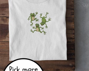 Funny Three Frogs T-Shirt: Vintage Amphibian Lover Tee