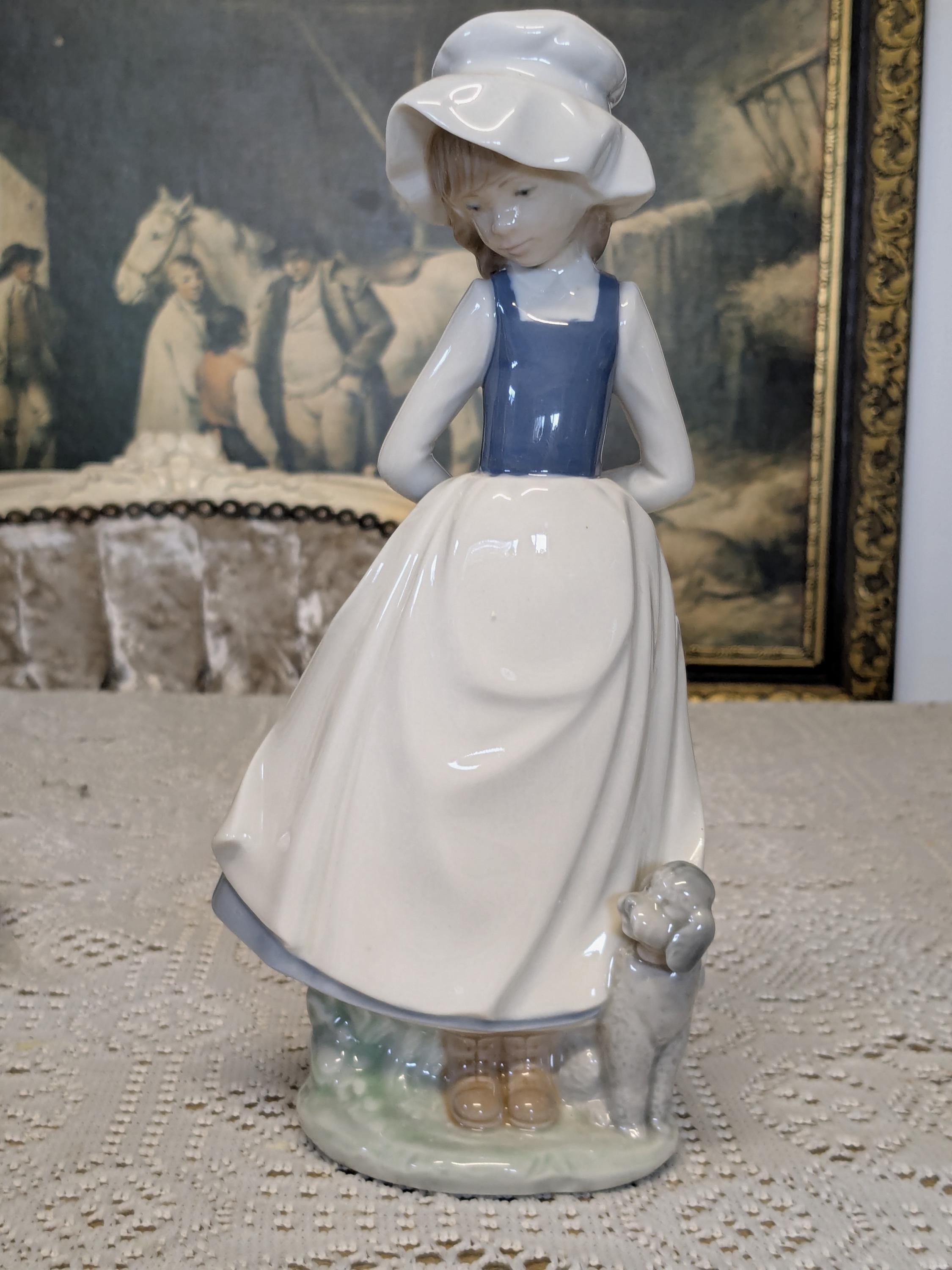 Porcelain Statuette NAO by Lladro 