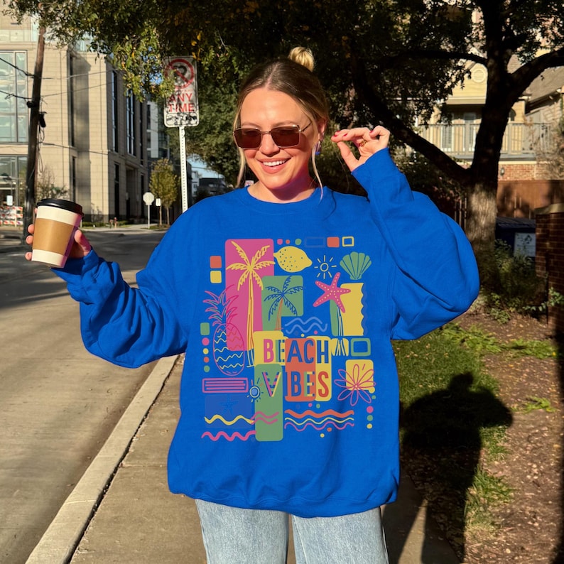 Retro Neon Beach Vibes Sweatshirt Trendy Summer Crewneck Oversized Coastal Shirt Beachy Vacation Sweatshirt Preppy Clothes Teens Aesthetic immagine 5