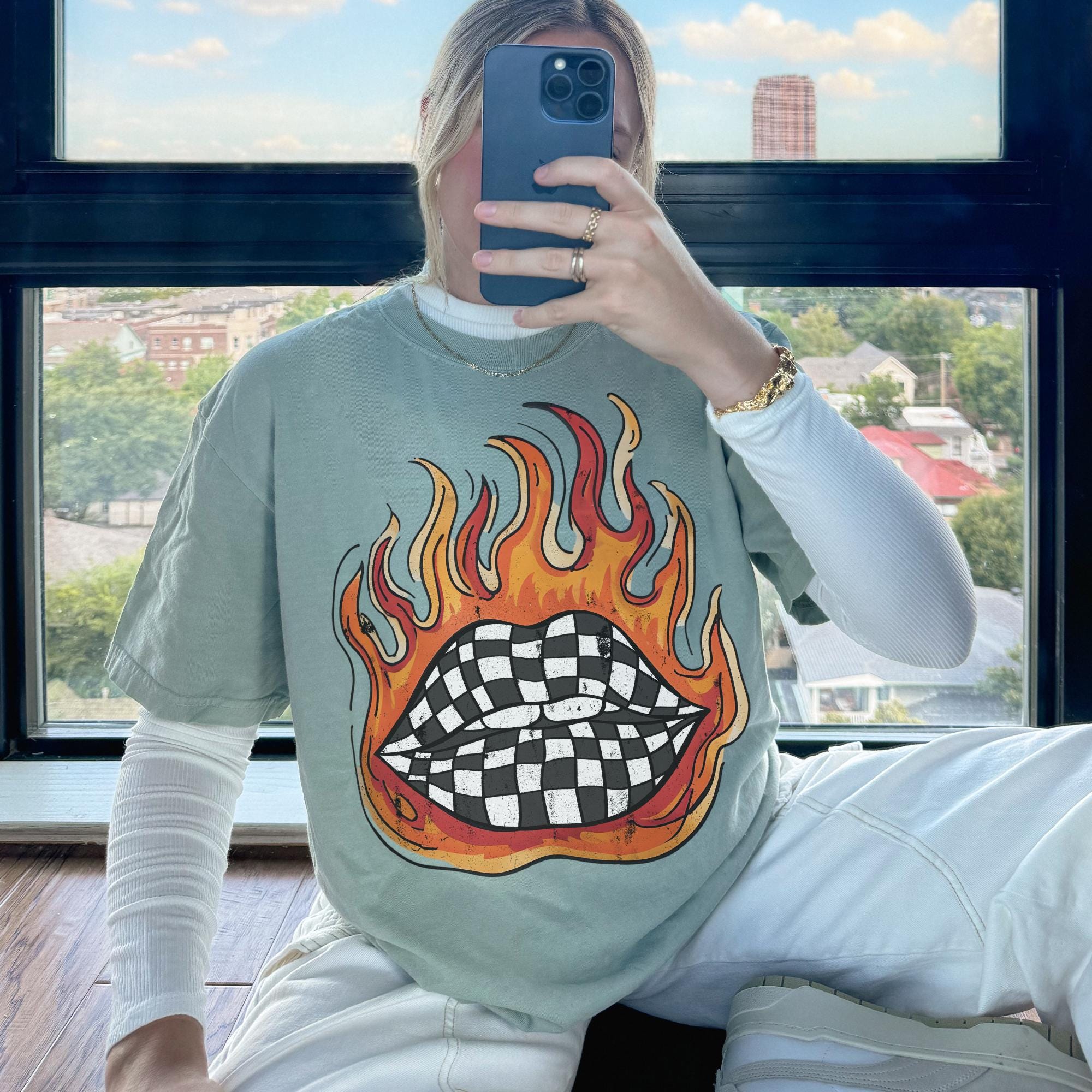 Checkered Flame Lips Shirt Western Graphic Tee Oversized Country Concert Tshirt Trendy Western Clothes Retro Country Tee Comfort Colors