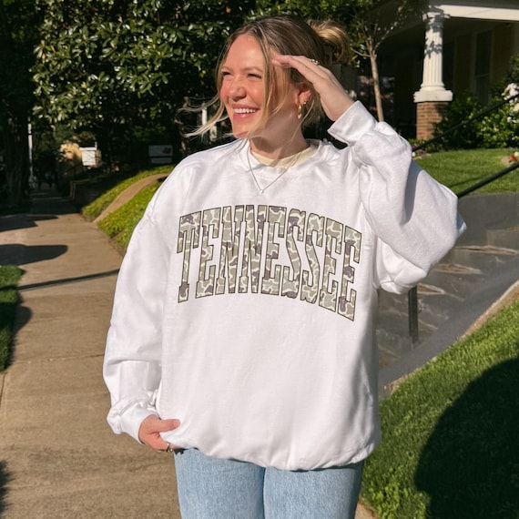 Preppy Camo Tennessee Sweatshirt Trendy Tennessee Football Crewneck Oversized College Football Shirt Retro Tennessee Gameday Sweatshirt