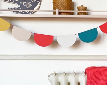 Painted Wooden Scallop Garland