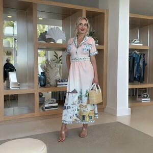 Scenic Print Resort Wear Shirt Dress – Soft Pink Vacation Look
