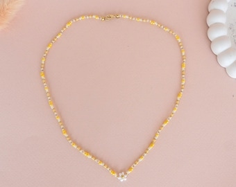 Yellow Beaded Necklace, Simple Beaded Choker, Handmade Beaded Necklace, Glass Seed Bead Necklace, Colorful Beaded Necklace, Y2K Necklace