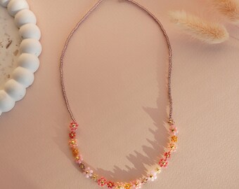 Cherry Blossom Beaded Necklace, Flower Choker, Handmade Beaded Necklace, Dainty Daisy Chain, Summer Jewelry, Y2K Chain Necklace