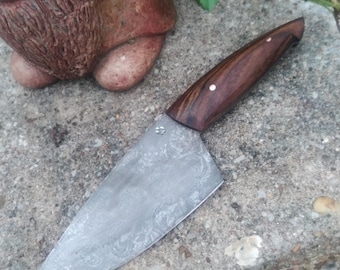 Multi-Use 'Chili Pepper' Design Handled in Bacote