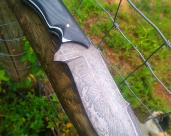 Fighter Handled in Black Carbon Fiber