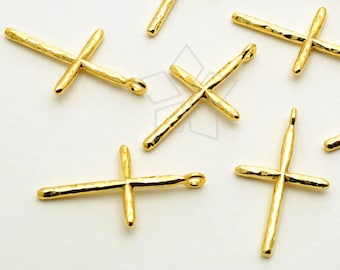 PD-1481-GD / 2 Pcs - Rustic Hammered Cross Pendant, Gold Plated over Brass / 14mm x 24mm