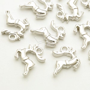 PD-1741-MS / 2 Pcs - Tiny Christmas Charms Series, Deers Charm Pendanty, Santa Claus Deer, Matte Silver Plated over Pewter / 14mm x 13mm