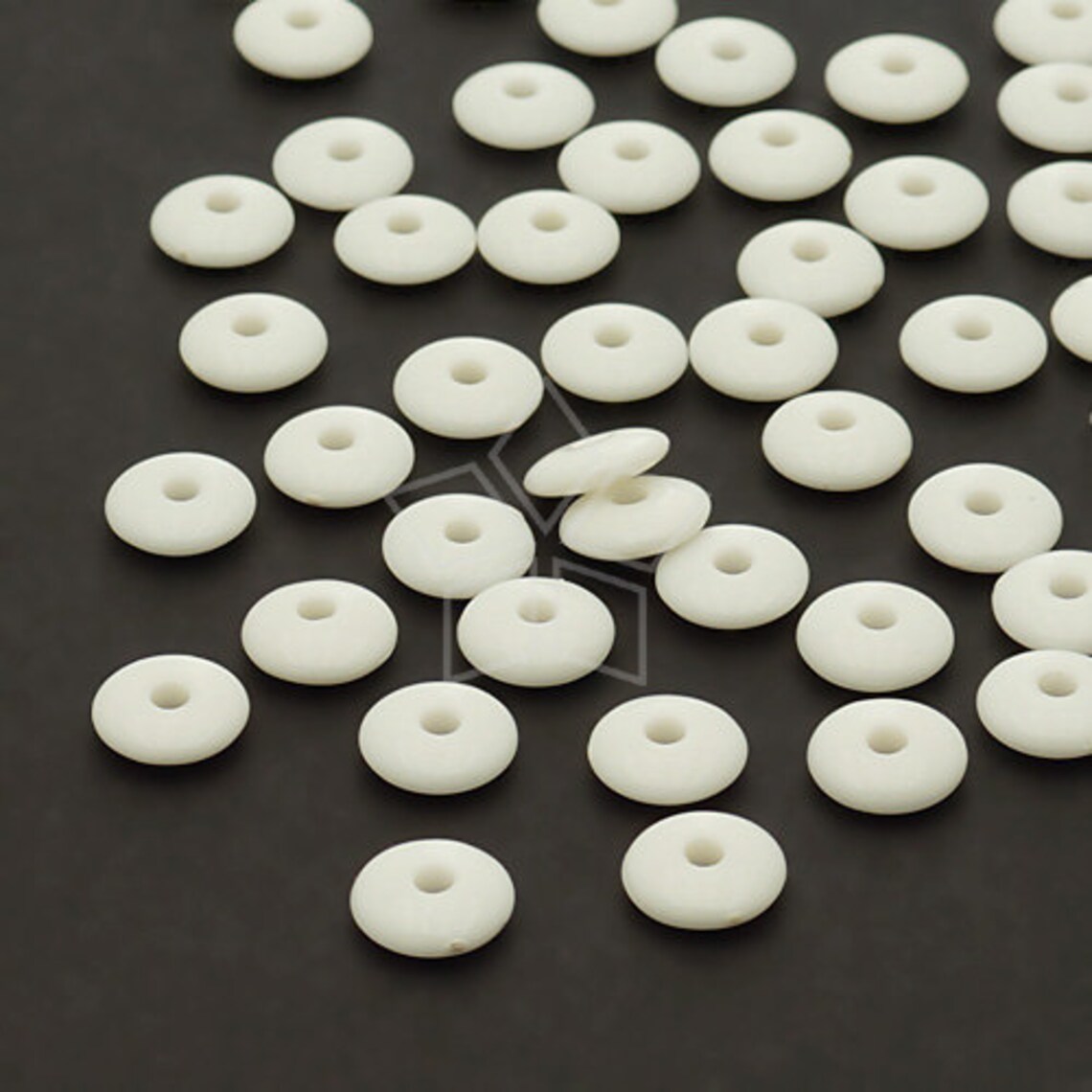 AR034WH / 100 Pcs Round Flat Disc Plastic Beads Acrylic Etsy