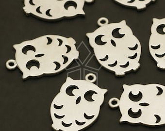PD-510-MS / 2 Pcs - Owl Charms, Night Owl Pendant, Bird Charm, Matte Silver Plated over Brass / 9.5mm x 14mm