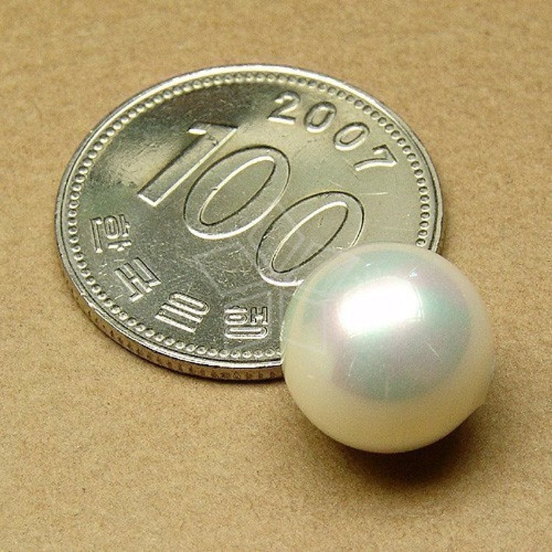 PL-008-SP / 4 Pcs Cream White Shell Pearl, Half-drilled Round Pearls for DIY Pearl Jewelry Earrings Making / 12mm image 2