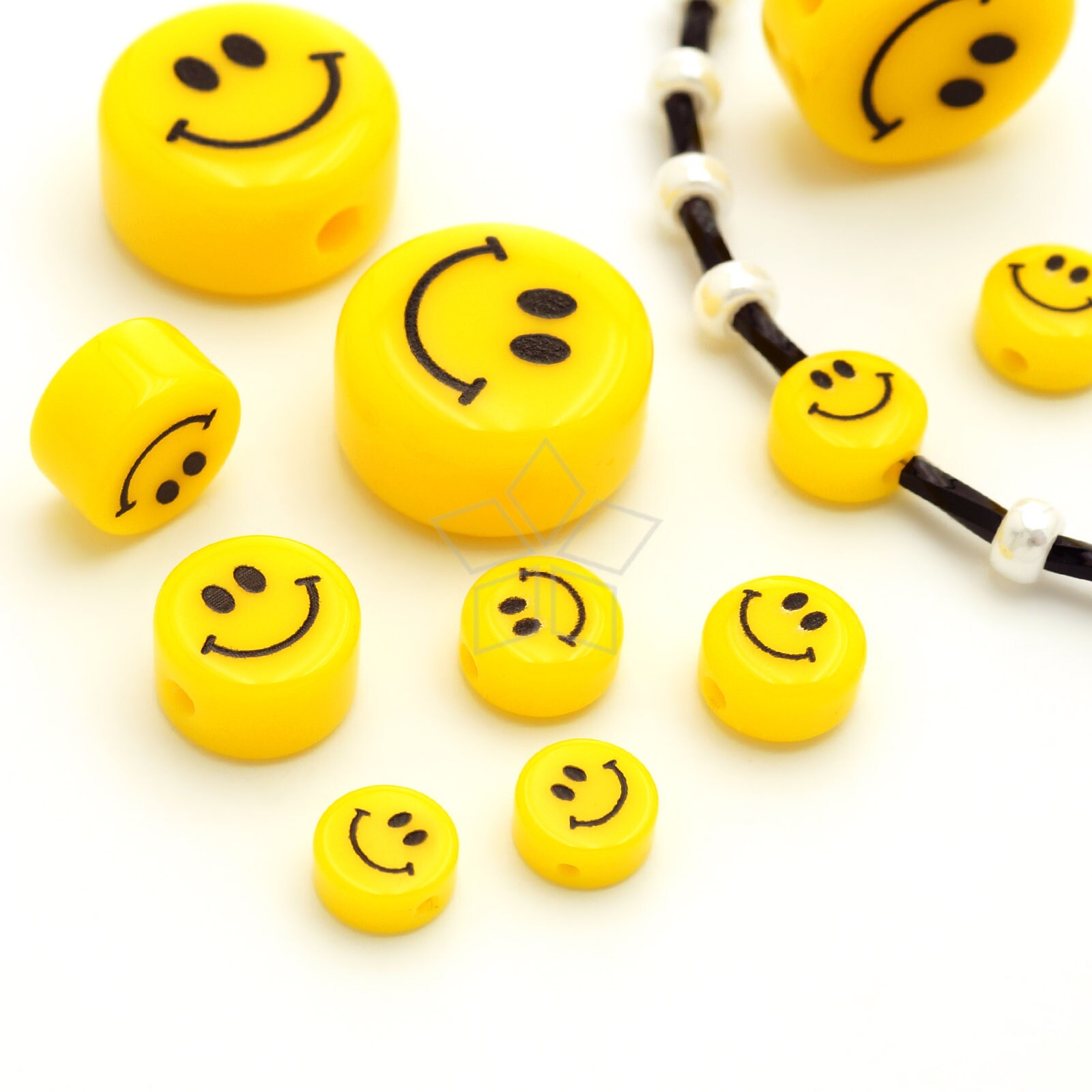 Ar 075 Yl 4 Pcs Smiley Face Beads Light Weight Yellow Etsy