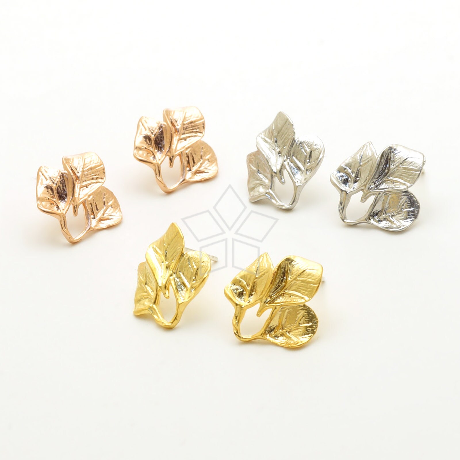 Xd 117 Op 2 Pcs Triple Blade Stud Earring Leaf Flower Ear Etsy Xd 117 Op 2 Pcs Triple Blade Stud Earring Leaf Flower Ear Etsy